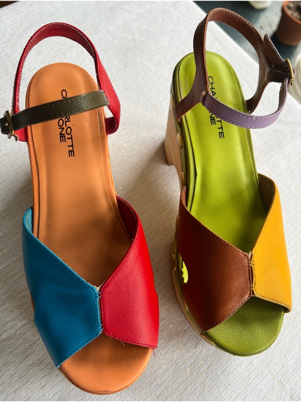 Charlotte Stone Donna Multi-Color Nassau Bold Platform Sandals with Gold Studs - Picture 7 of 8